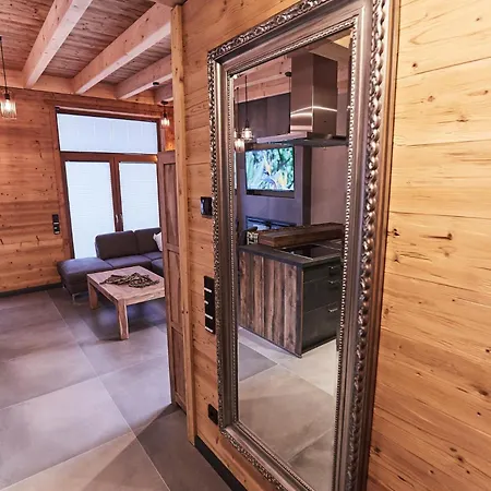 Hotel Lotus Ii
